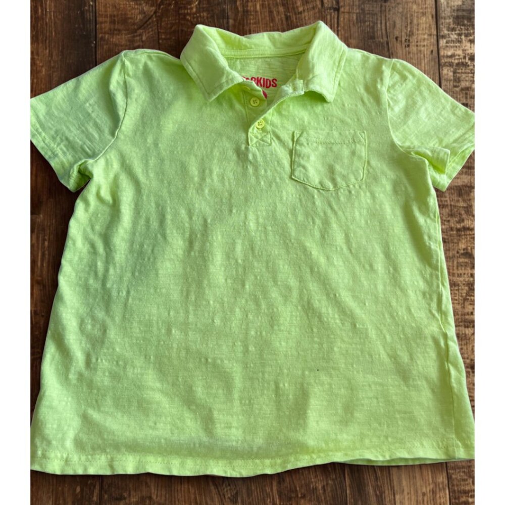 FabKids Boys Short-Sleeve Collared Shirt – Size M
